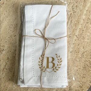 Set of White Monogrammed Napkins with Gold Letter B